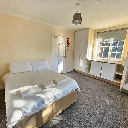 Central Studios 87 Tennyson Road Cheltenham Esterno foto